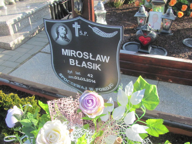 Mirosław Błasik 1972 Wieluń - Grobonet - Wyszukiwarka osób pochowanych