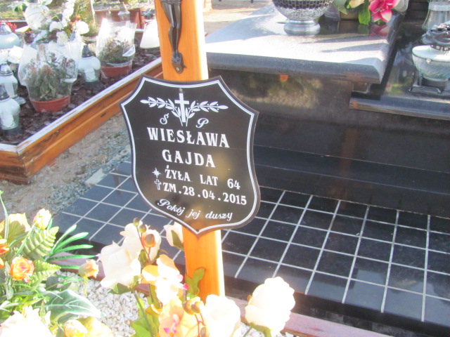 Wiesława Gajda 1951 Wieluń - Grobonet - Wyszukiwarka osób pochowanych